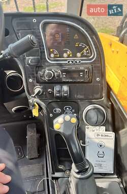 Телескопический погрузчик JCB 535-95 2015 в 