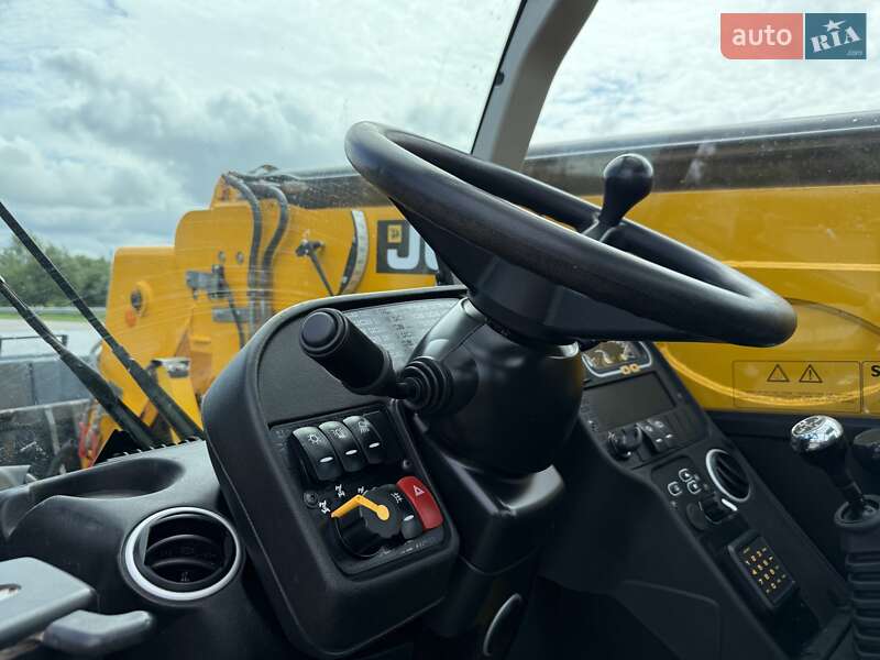 Телескопический погрузчик JCB 535-95 2017 в Луцке