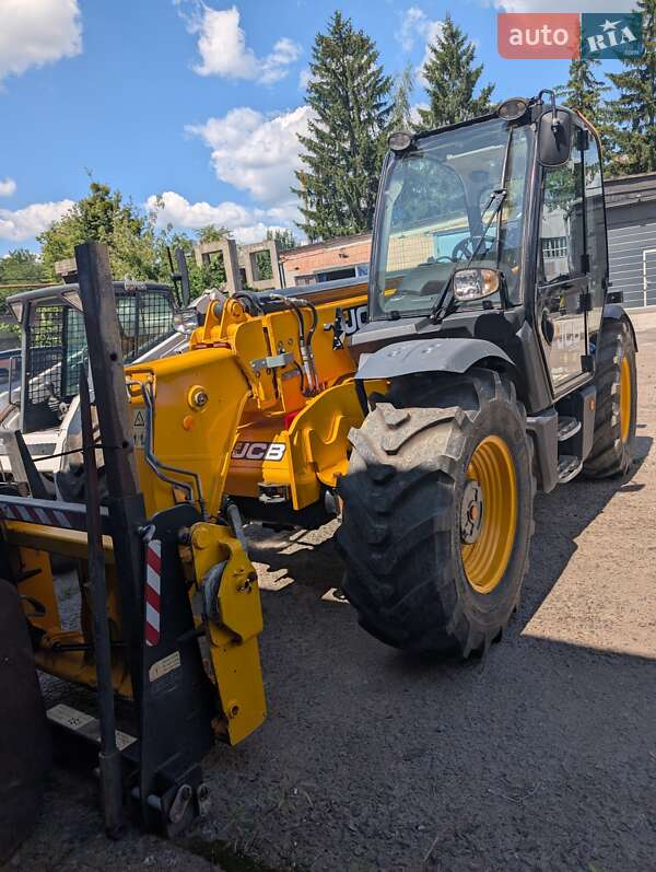 JCB 535-95 2018