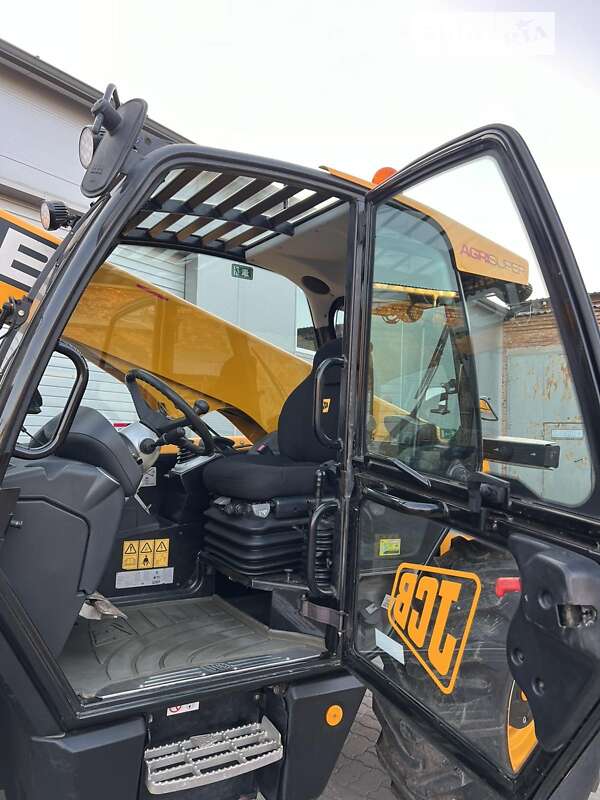 Телескопічні навантажувачі JCB 536-60 2012 в Луцьку