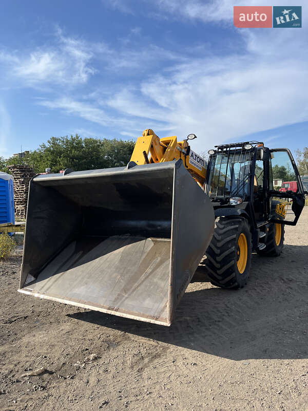 Телескопический погрузчик JCB 536-60 2012 в Черноморске