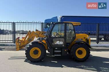 Телескопический погрузчик JCB 536/70 2017 в 