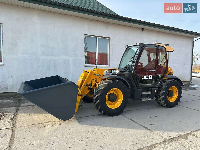 Телескопічні навантажувачі JCB 536/70 2012 в Луцьку