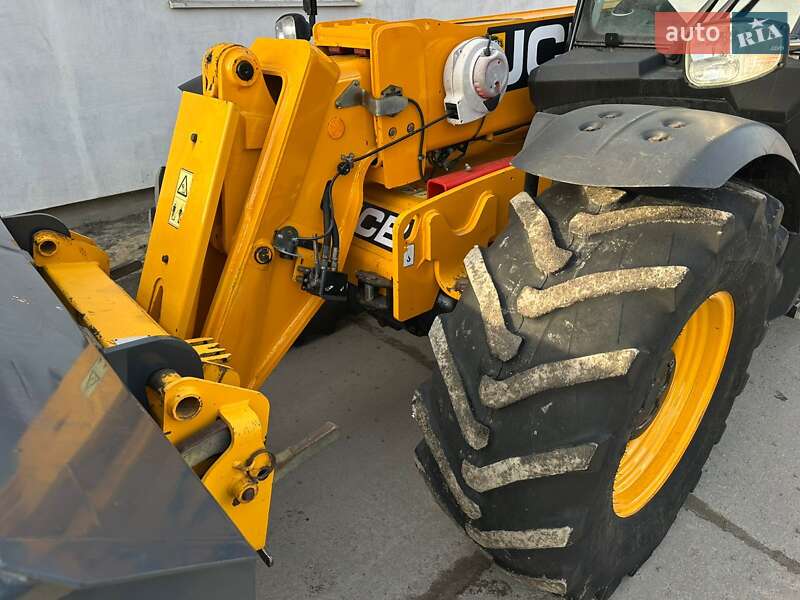 Телескопічні навантажувачі JCB 536/70 2012 в Луцьку