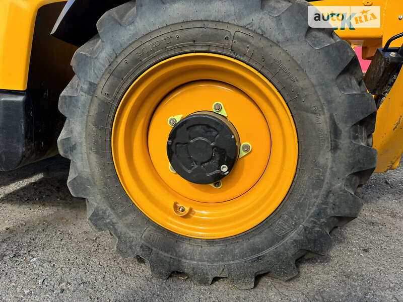 Телескопический погрузчик JCB 540-140 2021 в Носовке фото 13 Телескопический погрузчик JCB 540-140 2021 в Носовке