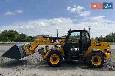 Телескопический погрузчик JCB 540-140 2016 в 