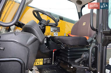 Телескопический погрузчик JCB 540-140 2019 в 