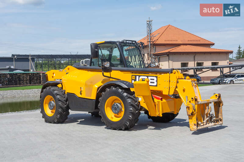 JCB 540-140 2021