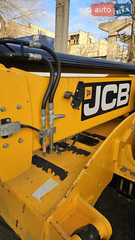 Телескопический погрузчик JCB 540-140 2018 в Киеве фото 10 Телескопический погрузчик JCB 540-140 2018 в Киеве