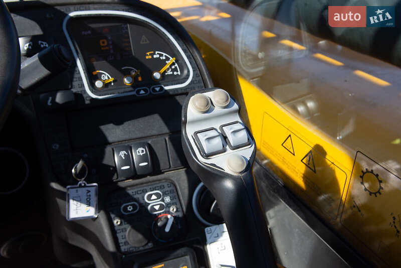 Подъемник телескопический JCB 540-170 2017 в Житомире