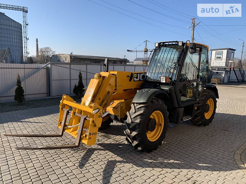 Телескопический погрузчик JCB 541-70 2007 в Рогатине