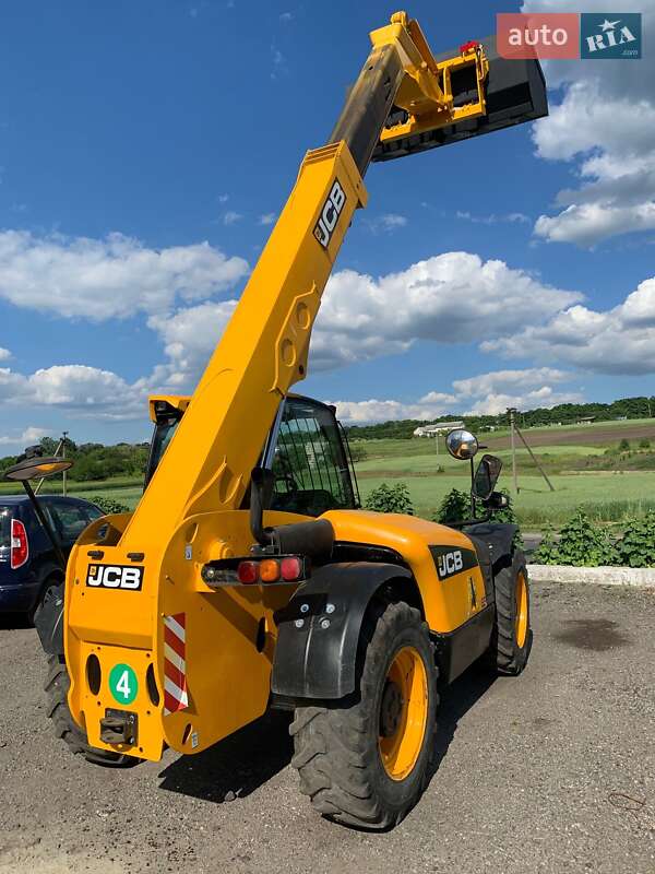 Фронтальный погрузчик JCB 541-70 2008 в Великой Багачке