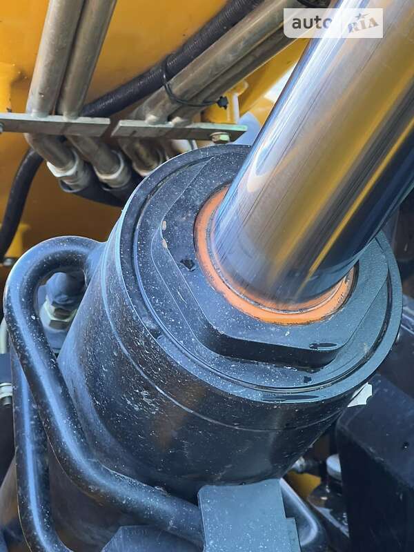 Телескопический погрузчик JCB 541-70 2017 в Луцке