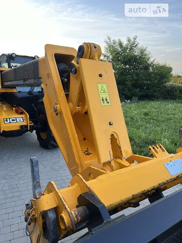 Телескопический погрузчик JCB 541-70 2015 в Луцке