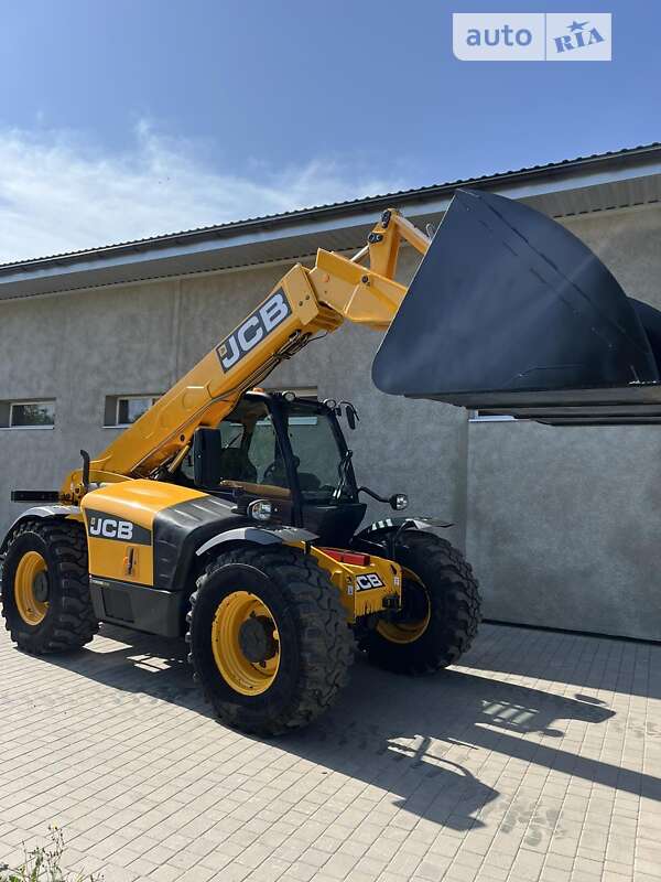 JCB 541-70 2012 JCB 541-70 2012