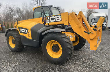 Телескопический погрузчик JCB 541-70 2013 в 
