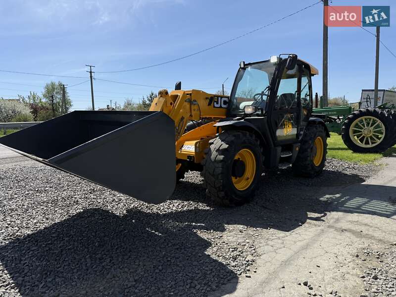 Телескопический погрузчик JCB 541-70 2010 в Луцке
