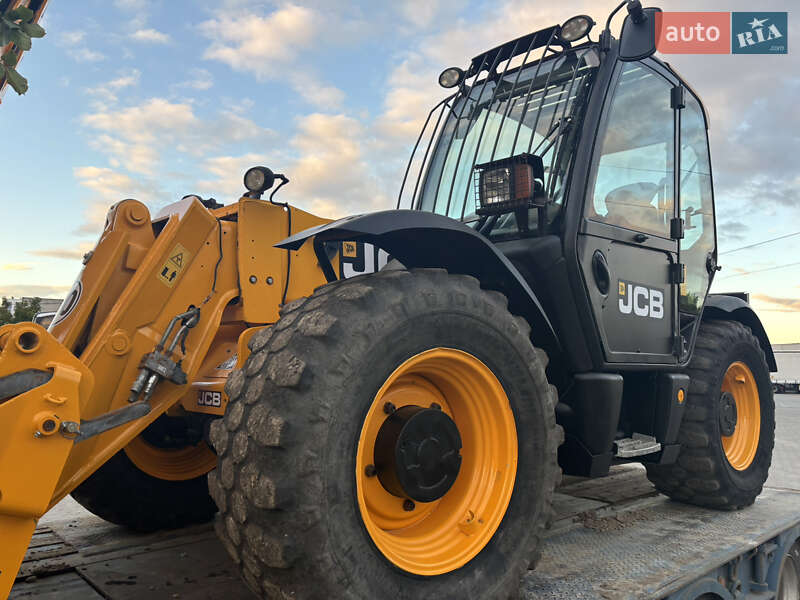 Телескопический погрузчик JCB 541-70 2009 в Львове