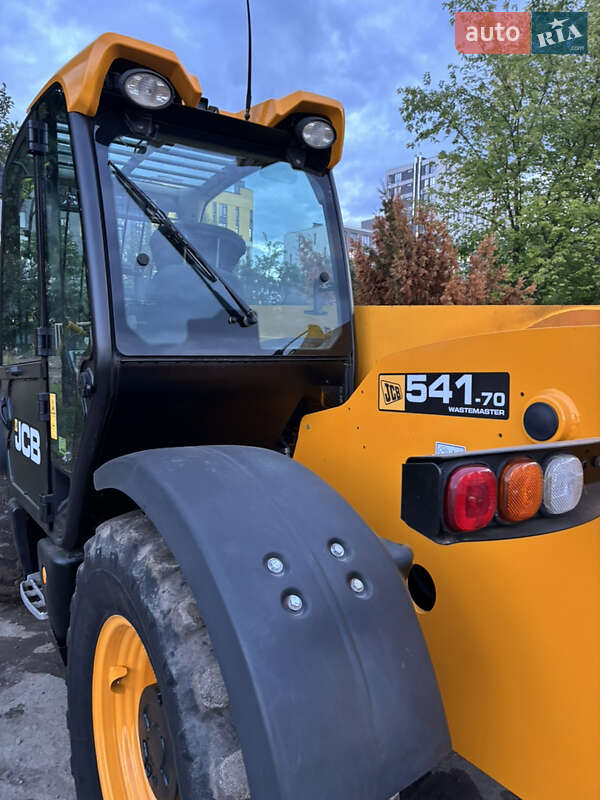 Телескопический погрузчик JCB 541-70 2009 в Львове