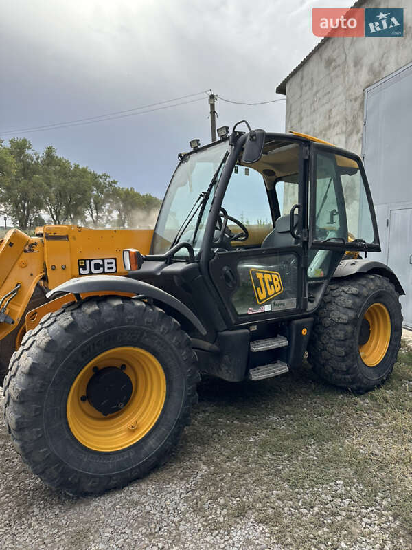 Телескопический погрузчик JCB 541-70 2010 в Залещиках