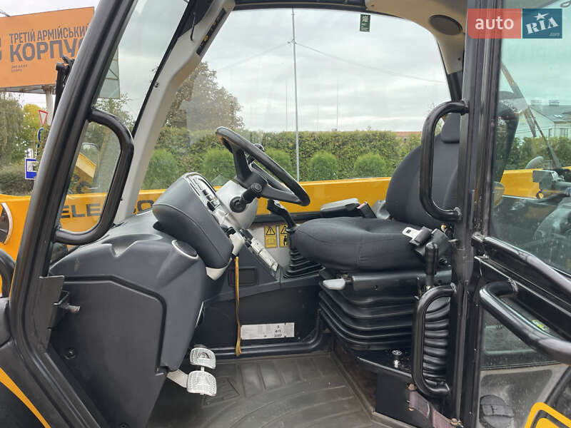 Телескопический погрузчик JCB 541-70 2009 в Луцке