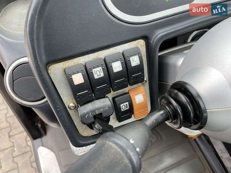 Телескопический погрузчик JCB 541-70 2009 в Луцке