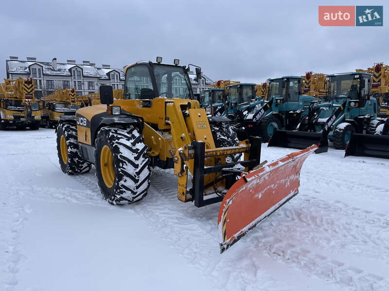 Телескопічні навантажувачі JCB 541-70 2009 в Луцьку