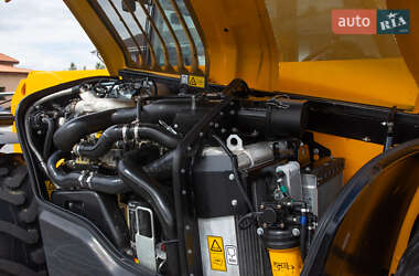 Подъемник телескопический JCB 542-70 2022 в 