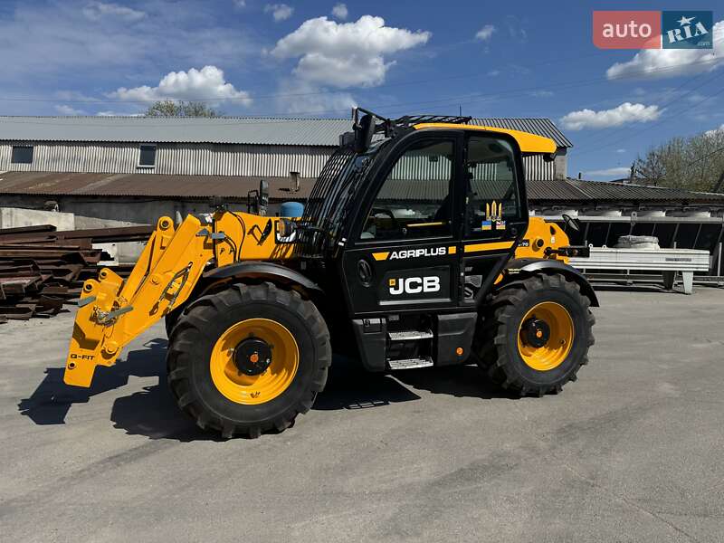 JCB 542-70 2023