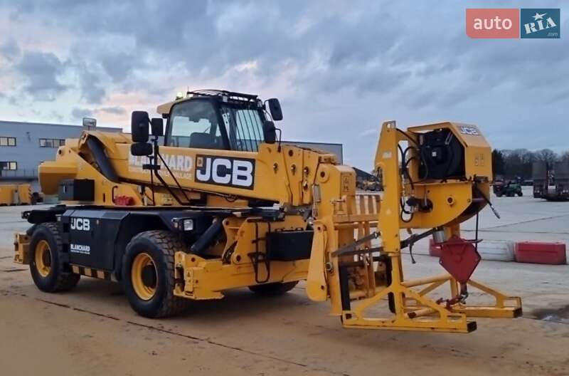 Телескопический погрузчик JCB 555-210R 2020 в 