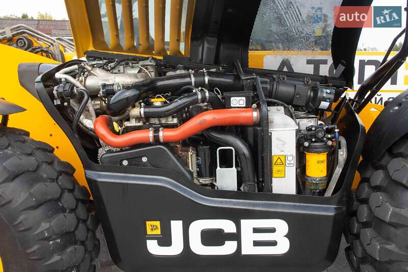 Подъемник телескопический JCB 560-80 2022 в Житомире