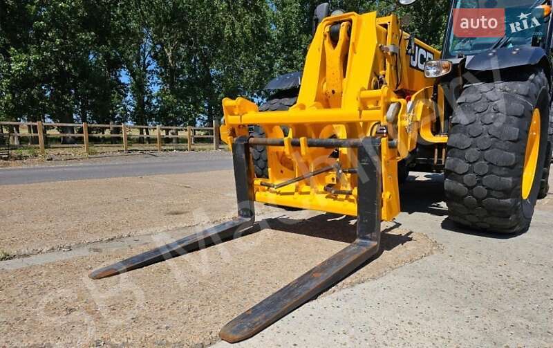 Телескопічні навантажувачі JCB 560-80 2016 в Києві фото 6 Телескопічні навантажувачі JCB 560-80 2016 в Києві