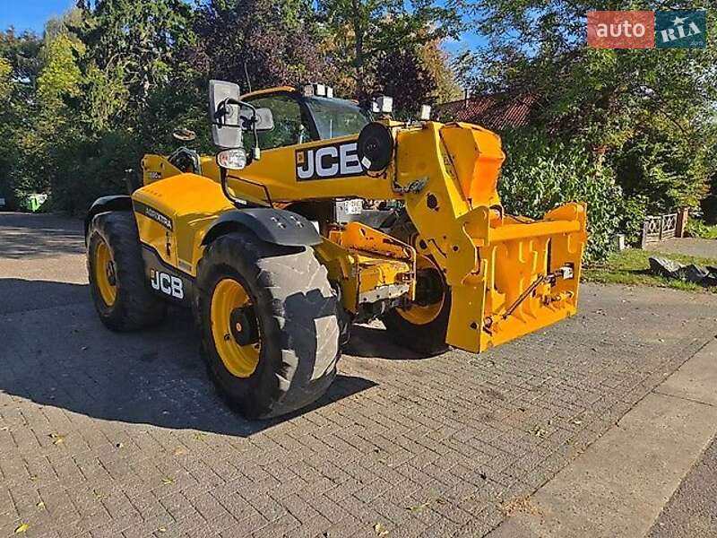 Телескопічні навантажувачі JCB 560-80 2023 в Києві