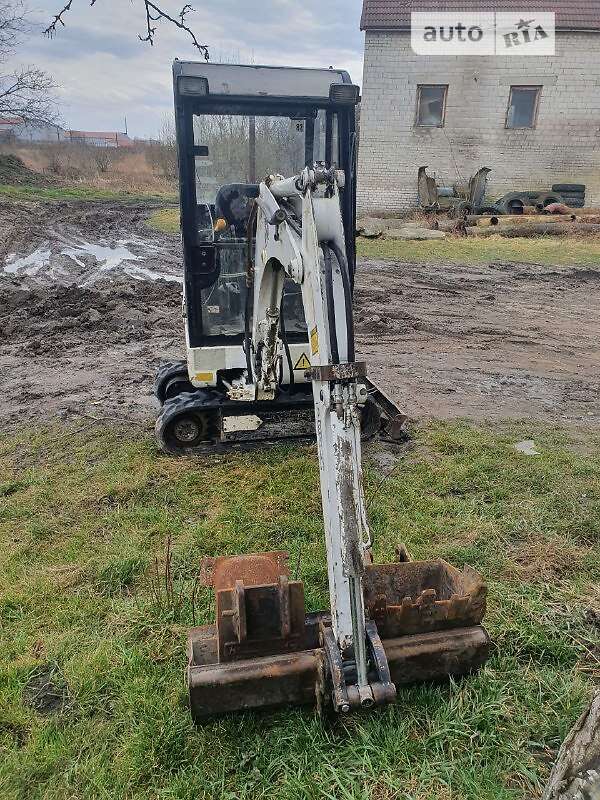 Міні-екскаватор JCB 8014 2001 в Львові
