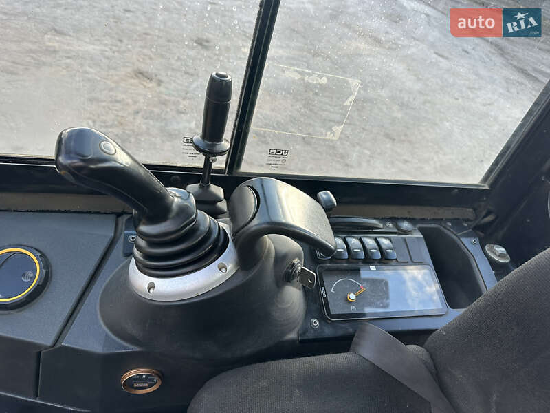 Миниэкскаватор JCB 8016 2018 в Черняхове
