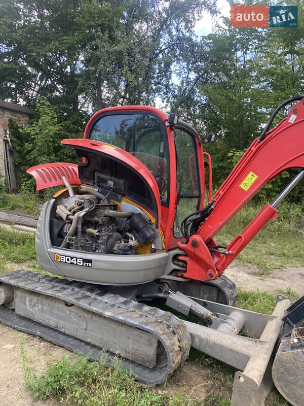 Екскаватор навантажувач JCB 8045 2014 в Трускавці