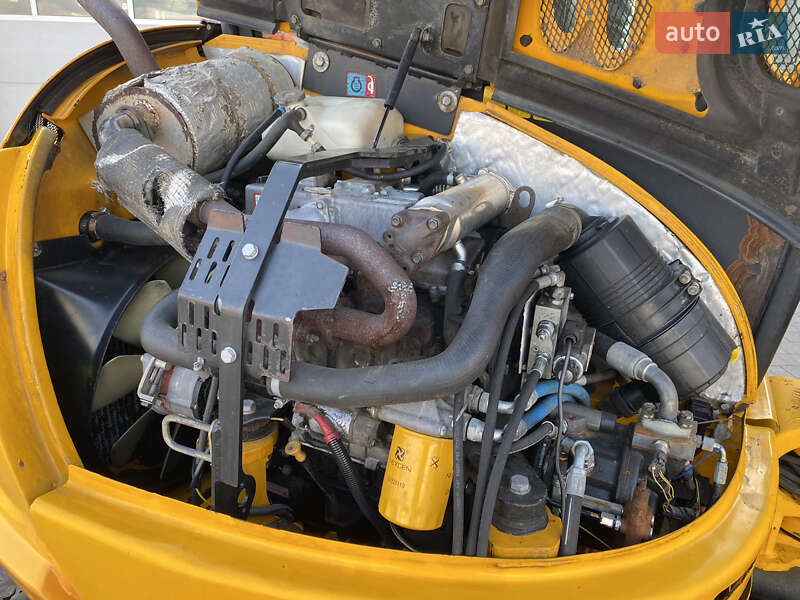 Міні-екскаватор JCB 8065 2011 в Львові