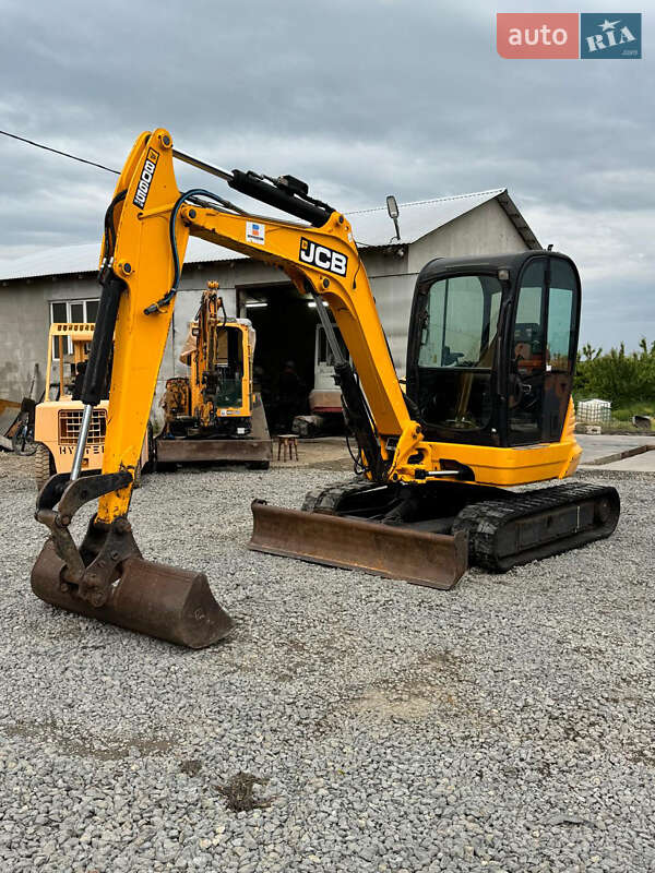 JCB 8065 2010