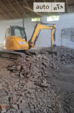 Міні-екскаватор JCB 8085 2012 в 