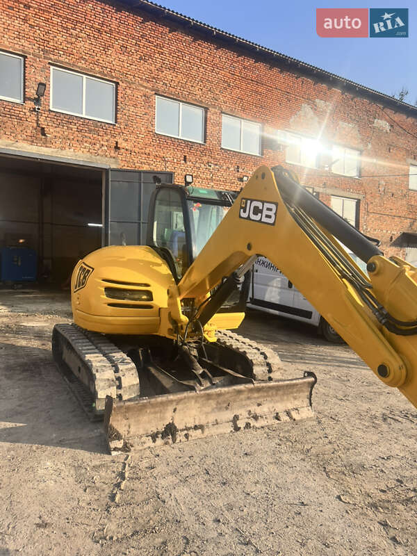 Экскаватор погрузчик JCB 8085 2005 в Львове