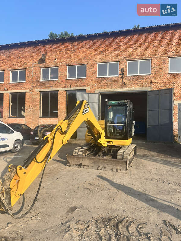 Экскаватор погрузчик JCB 8085 2005 в Львове