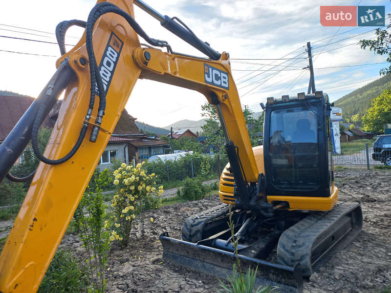Гусеничный экскаватор JCB 8085 2013 в 