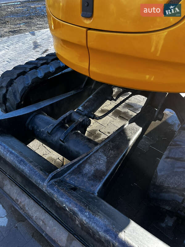 Міні-екскаватор JCB 8085 2010 в Калуші