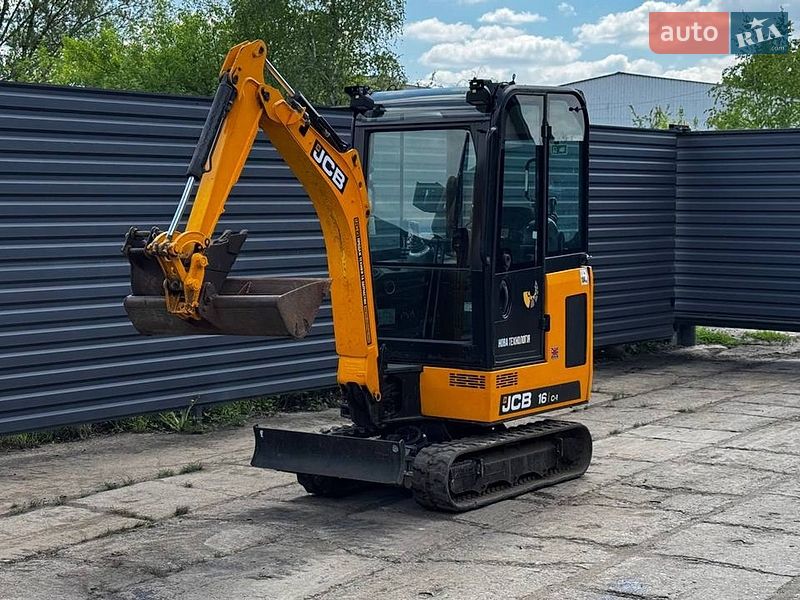 JCB 818 2018