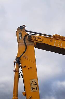 Гусеничний екскаватор JCB JS 130 2007 в 