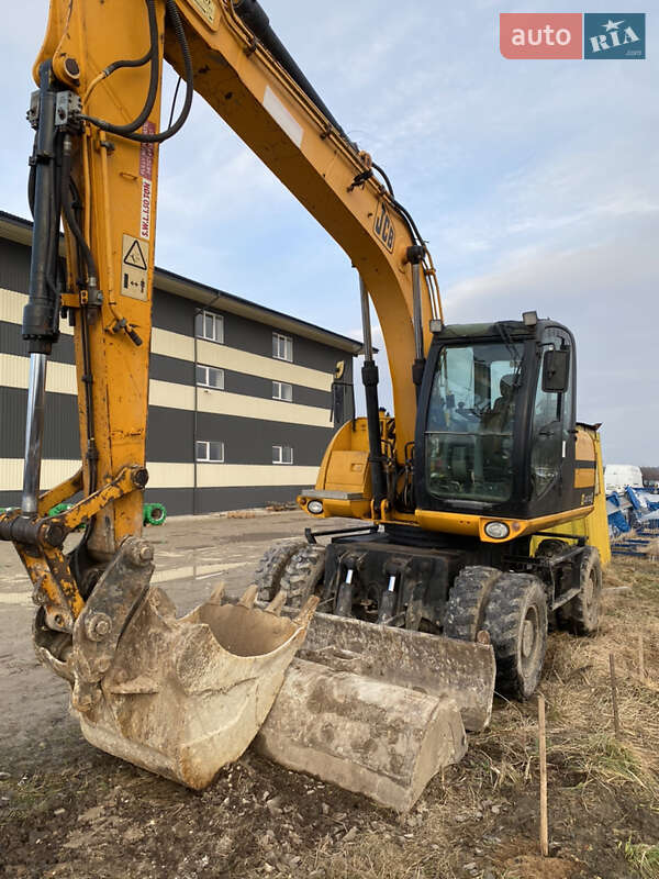Колесный экскаватор JCB JS 130 2009 в Львове