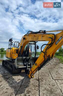 Гусеничний екскаватор JCB JS 130 2018 в 