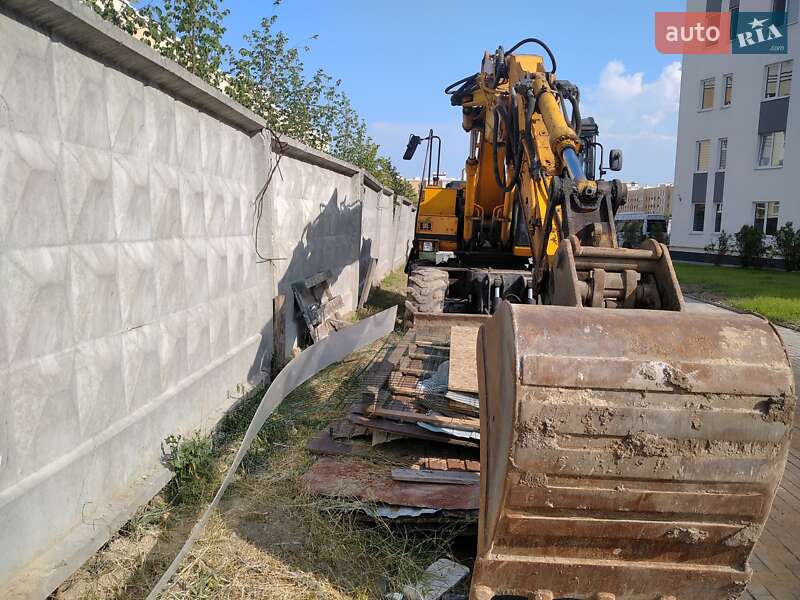 Колесный экскаватор JCB JS 130 2005 в Броварах