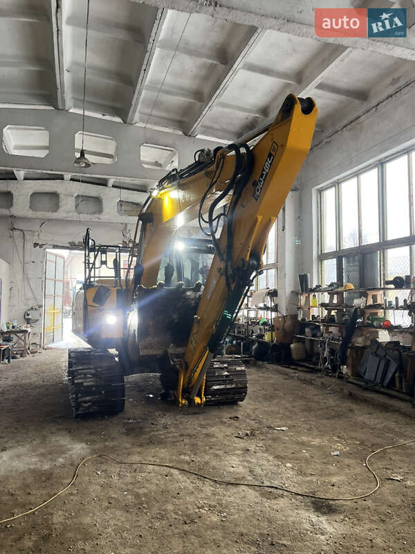 Гусеничний екскаватор JCB JS 130 2018 в Косові