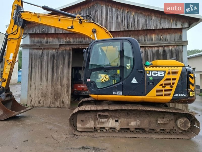 JCB JS 130 2013